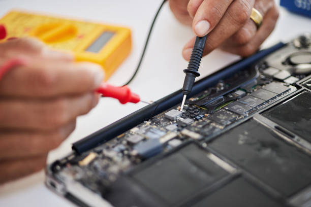 Trusted Laptop Repair Shop Near Me Godalming – One Tech Mobile & Vape